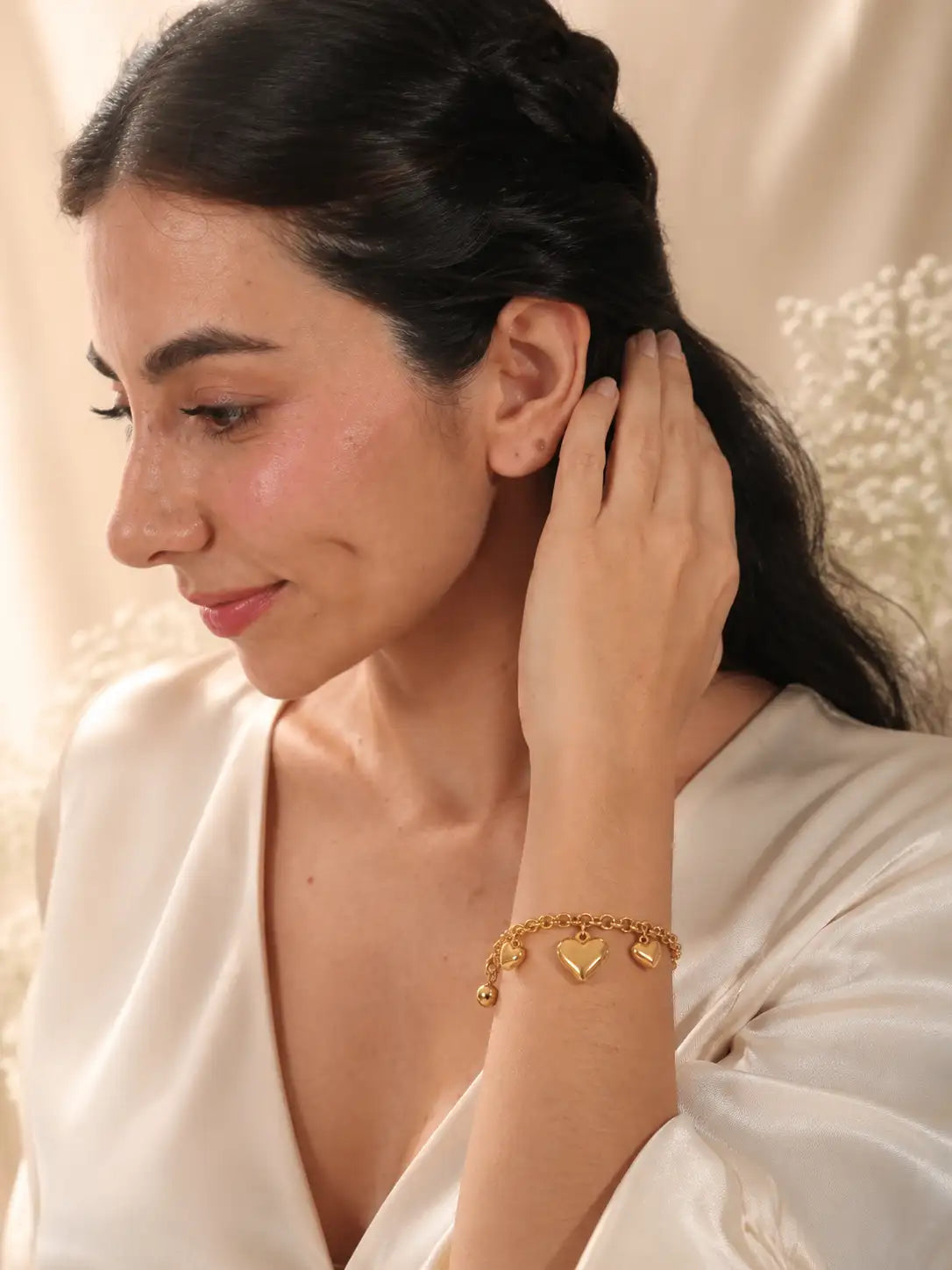 Amor – Pulsera con dijes de corazón