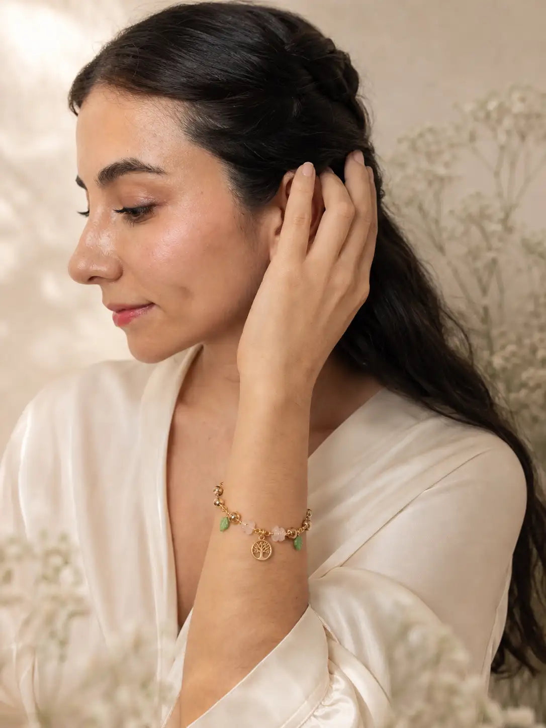 Refugio – Pulsera floral hecha a mano con miyuki