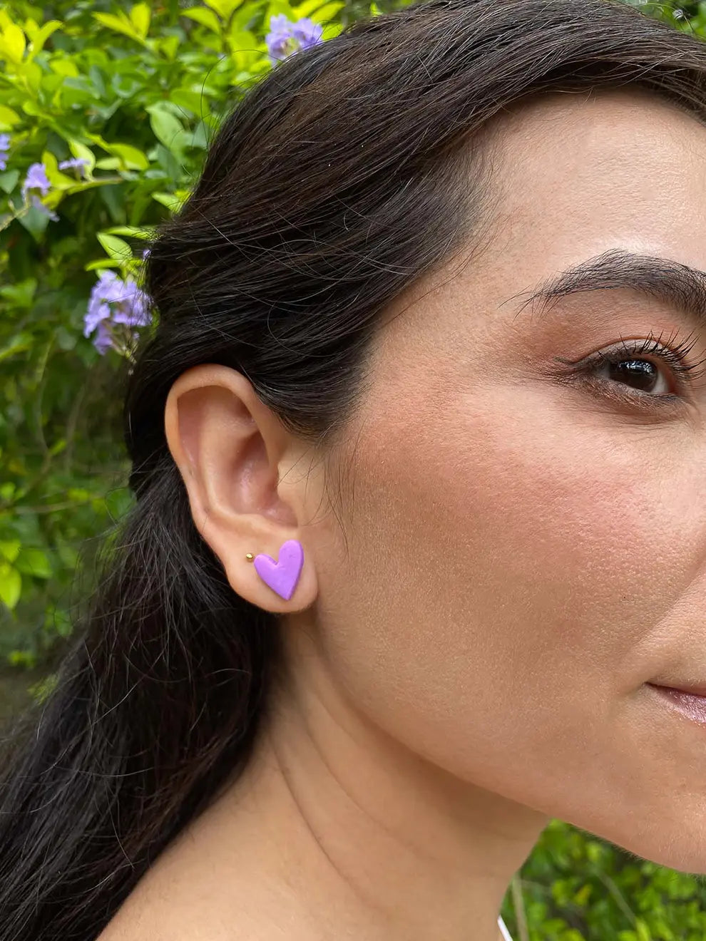 Violet Love – Aretes corazón arcilla