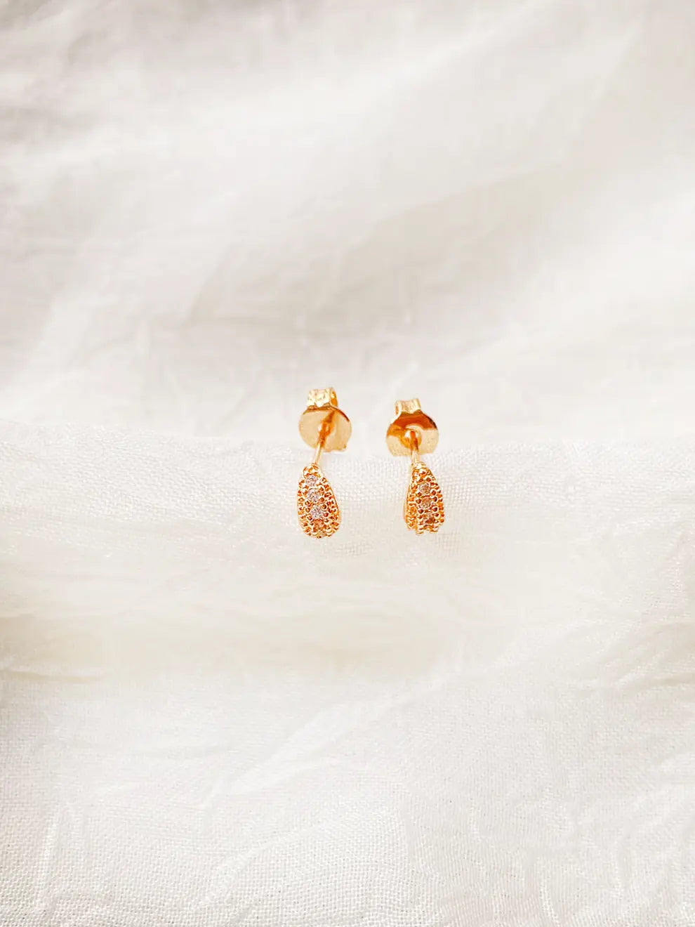 Gota Chic – Aretes topo con microcircones