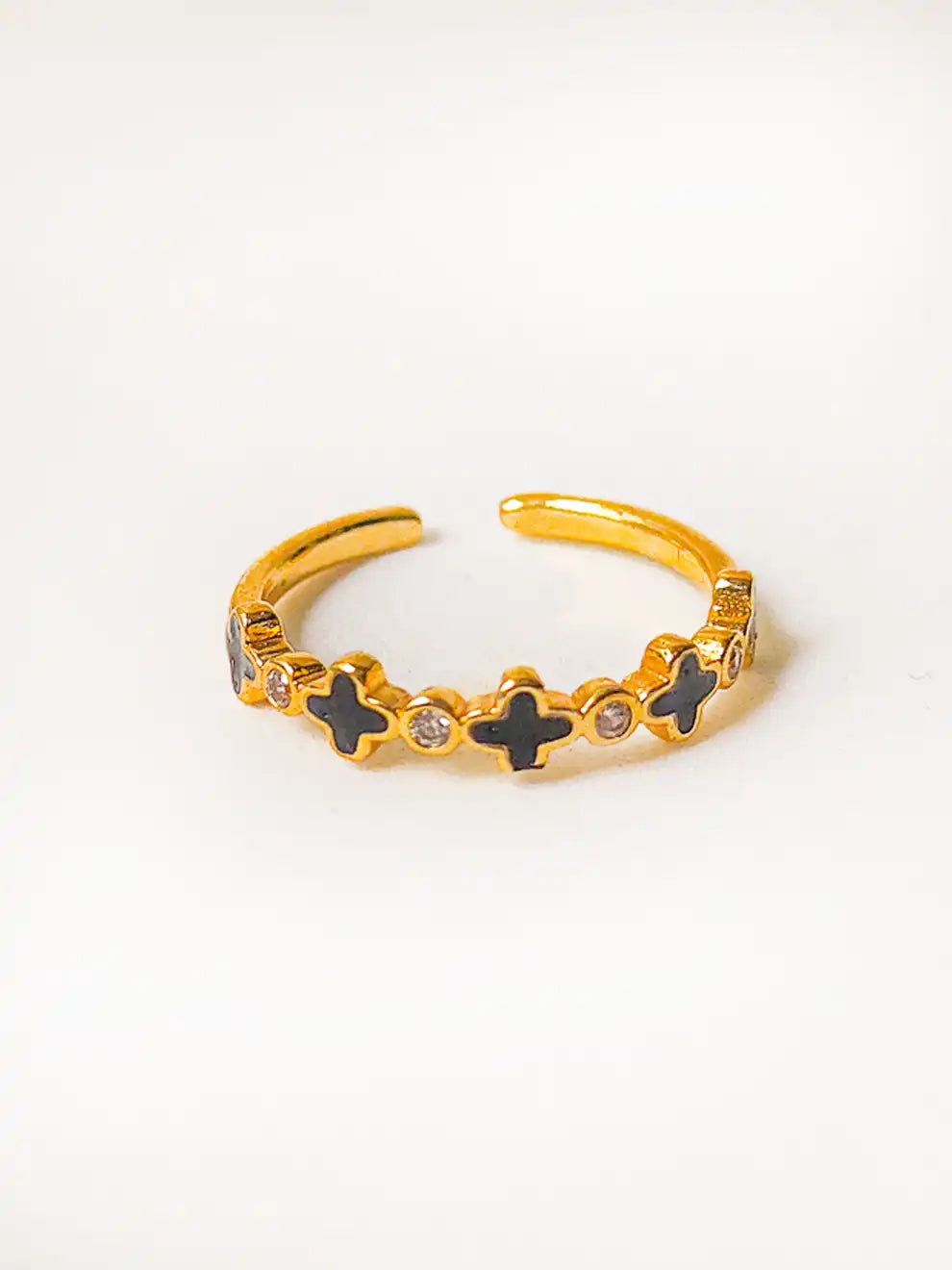 Trébol Noir – Anillo dorado ajustable