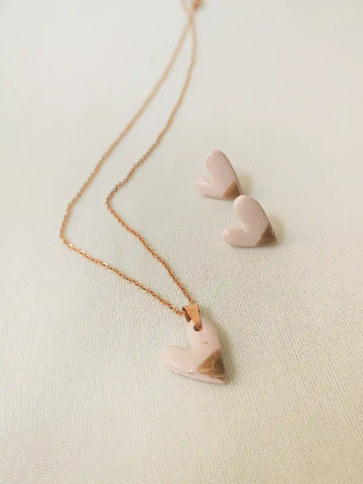 Set Collar y Aretes Latidos de Amor