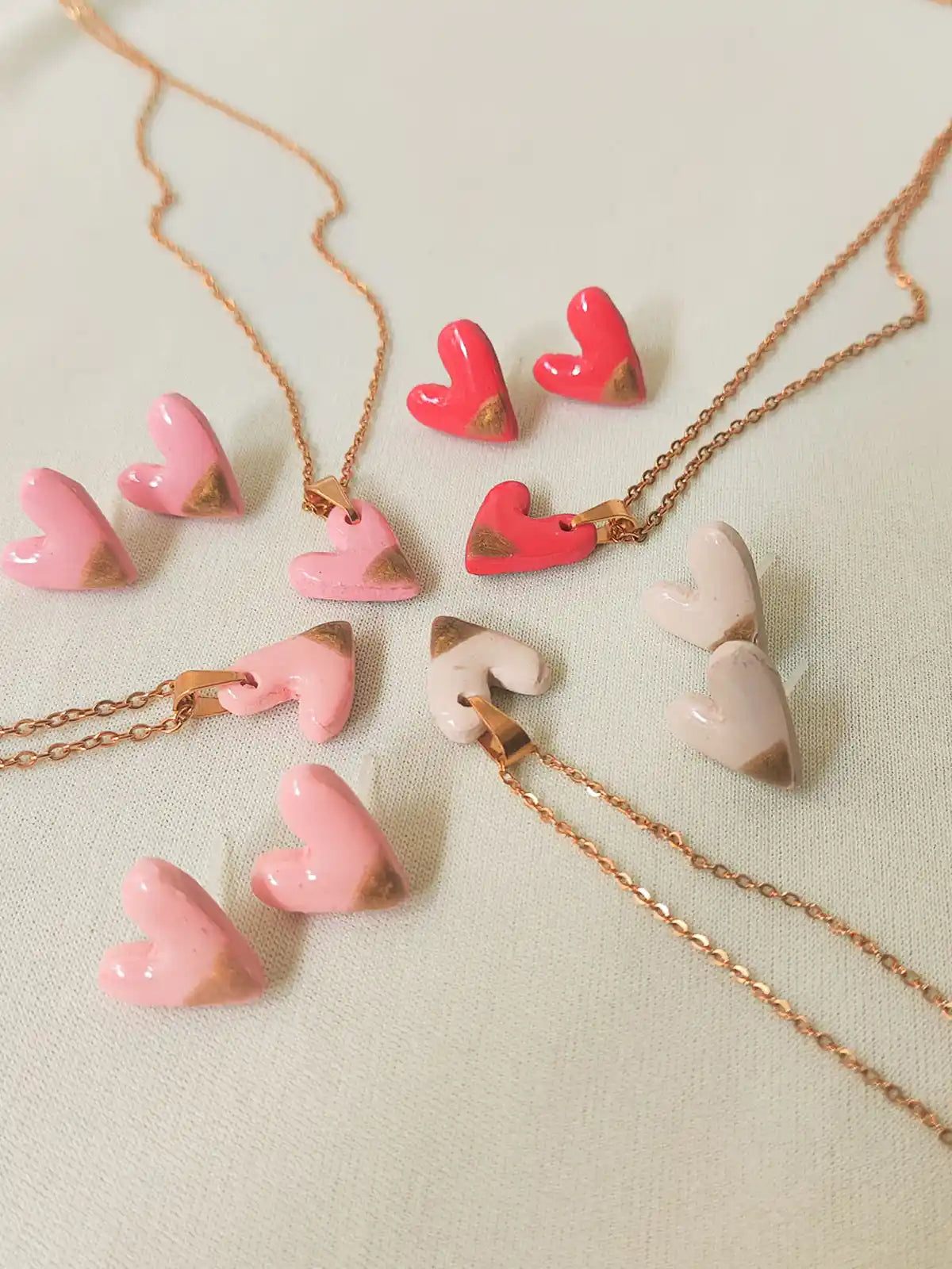 Set Collar y Aretes Latidos de Amor