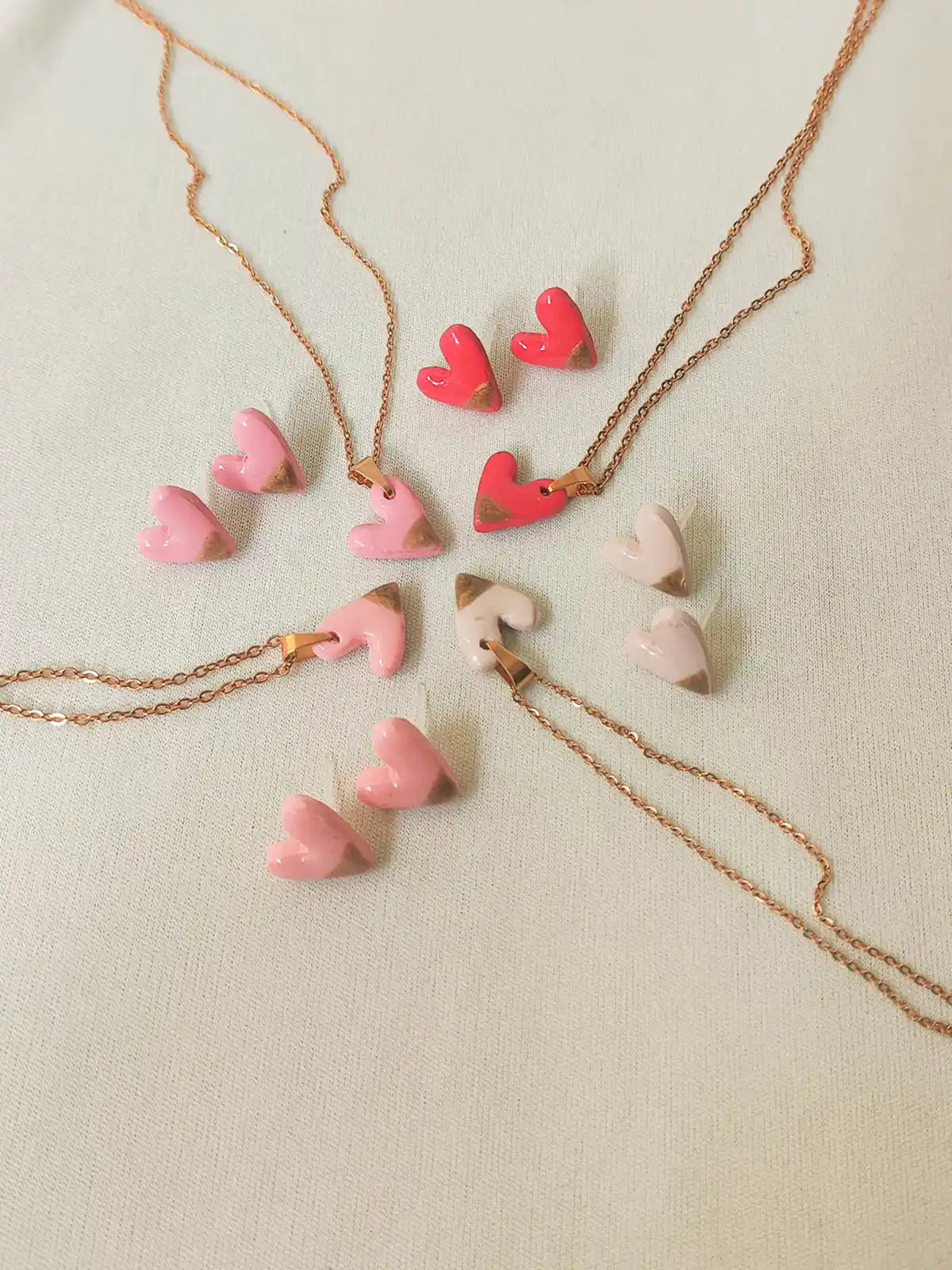 Set Collar y Aretes Latidos de Amor