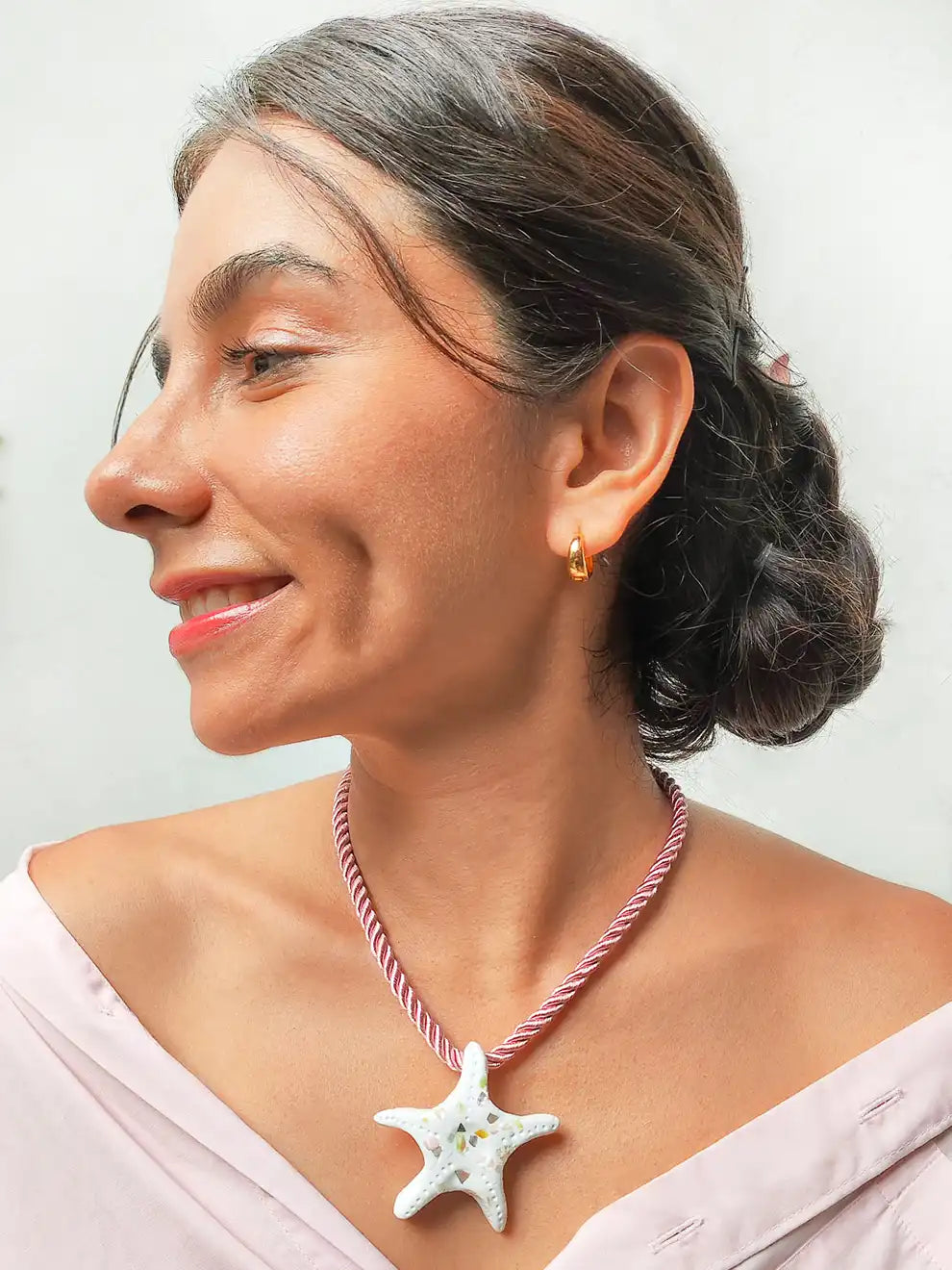 Mar de Rosas – Collar estrella de mar artesanal