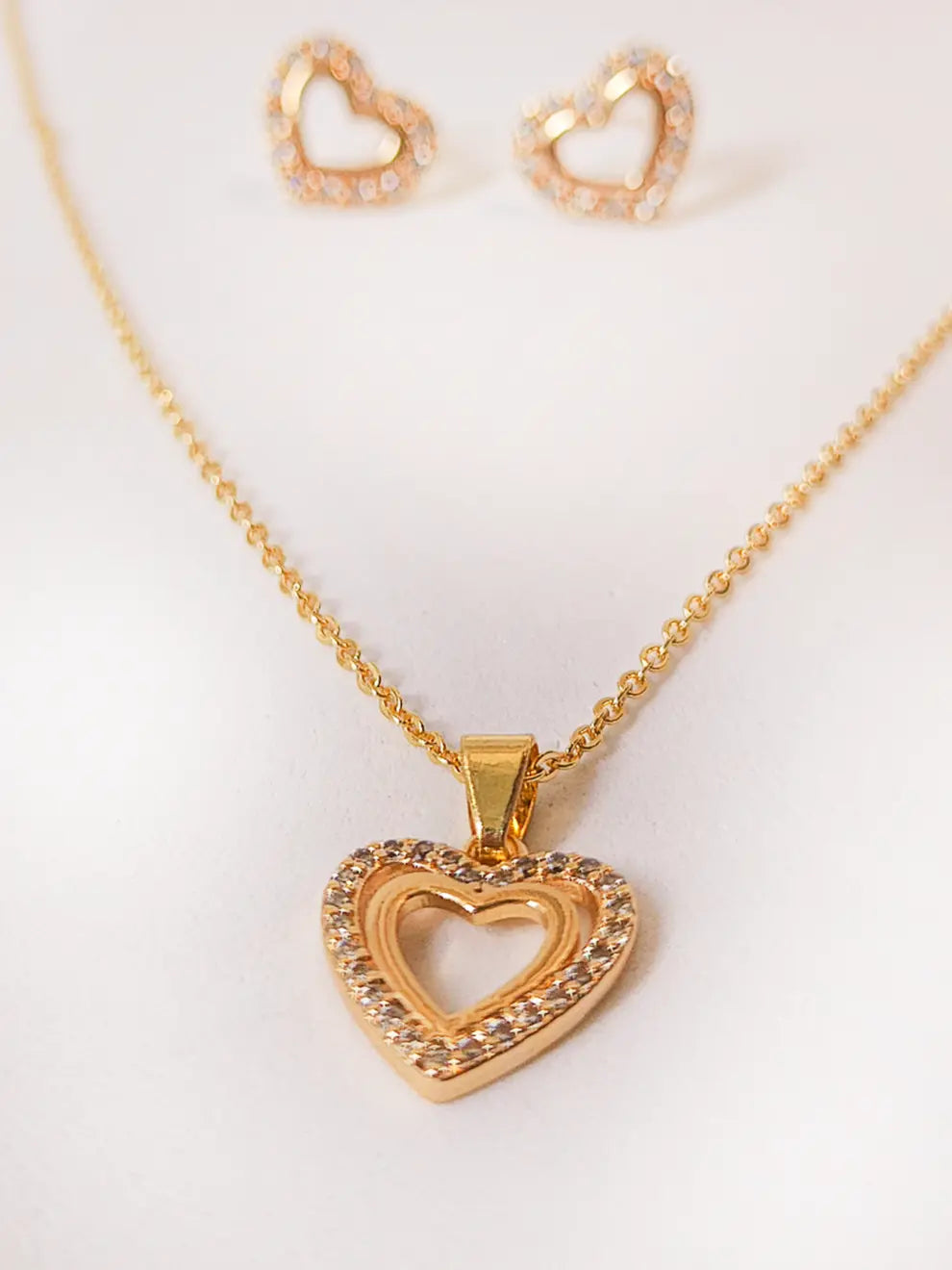 Dulce destello- Set collar y topos corazón