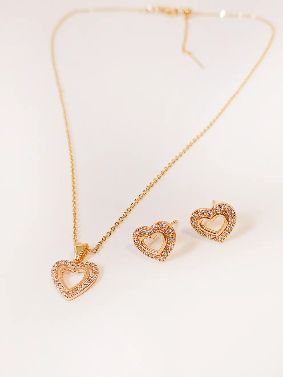 Dulce destello- Set collar y topos corazón