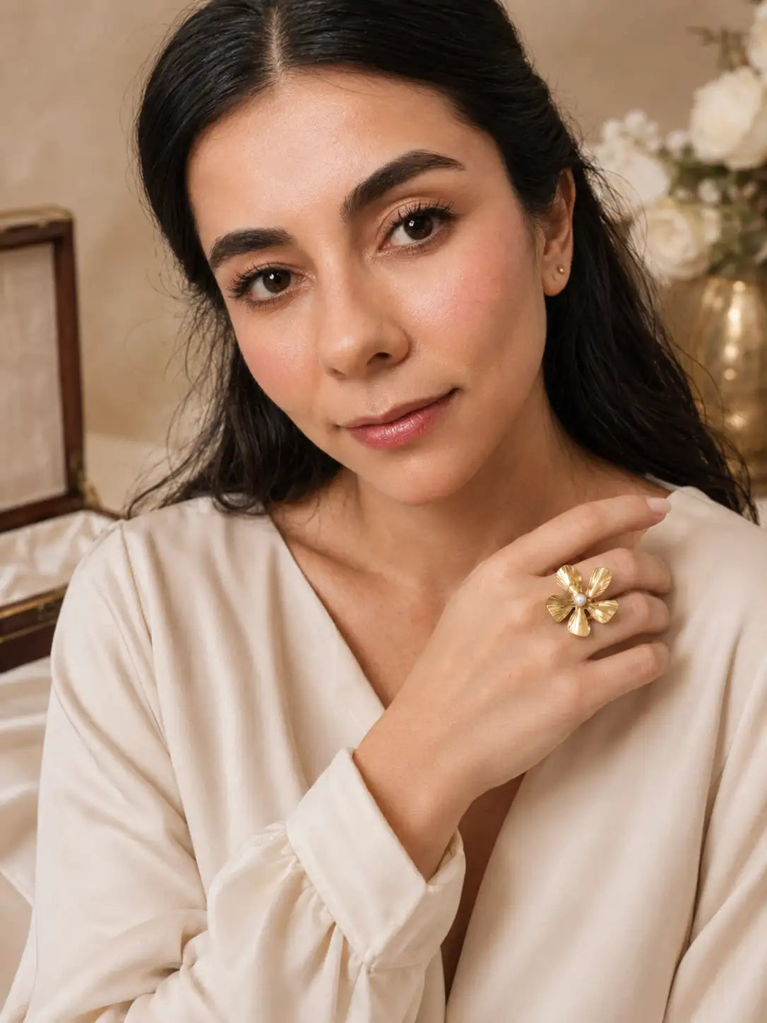 Brillo de Jardín – Anillo dorado tipo flor en acero inoxidable