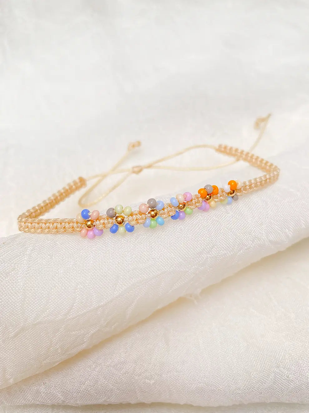 Luz de Primavera – Pulsera flores en mostacillas (artesanal)