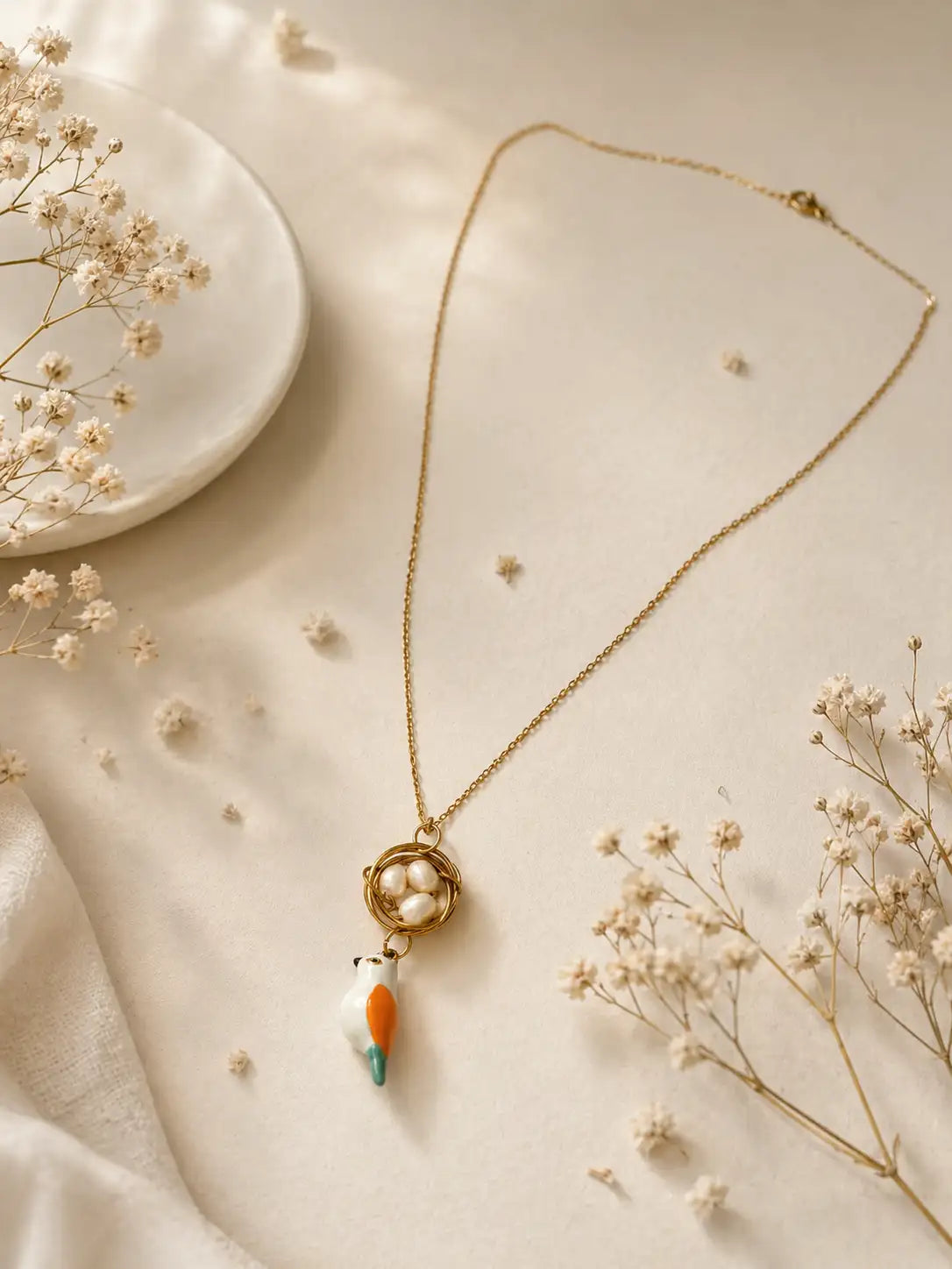 Nido de Amor – Collar dorado para mamá