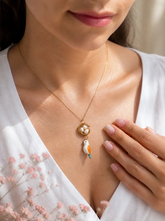 Nido de Amor – Collar dorado para mamá