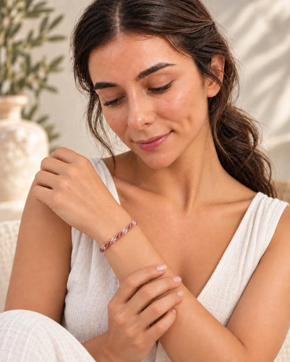 Lazo Rosa P81 con modelo reciente, plano medio