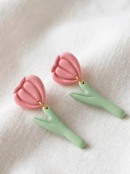 Tulipán Amanecido – Aretes florales en arcilla polimérica