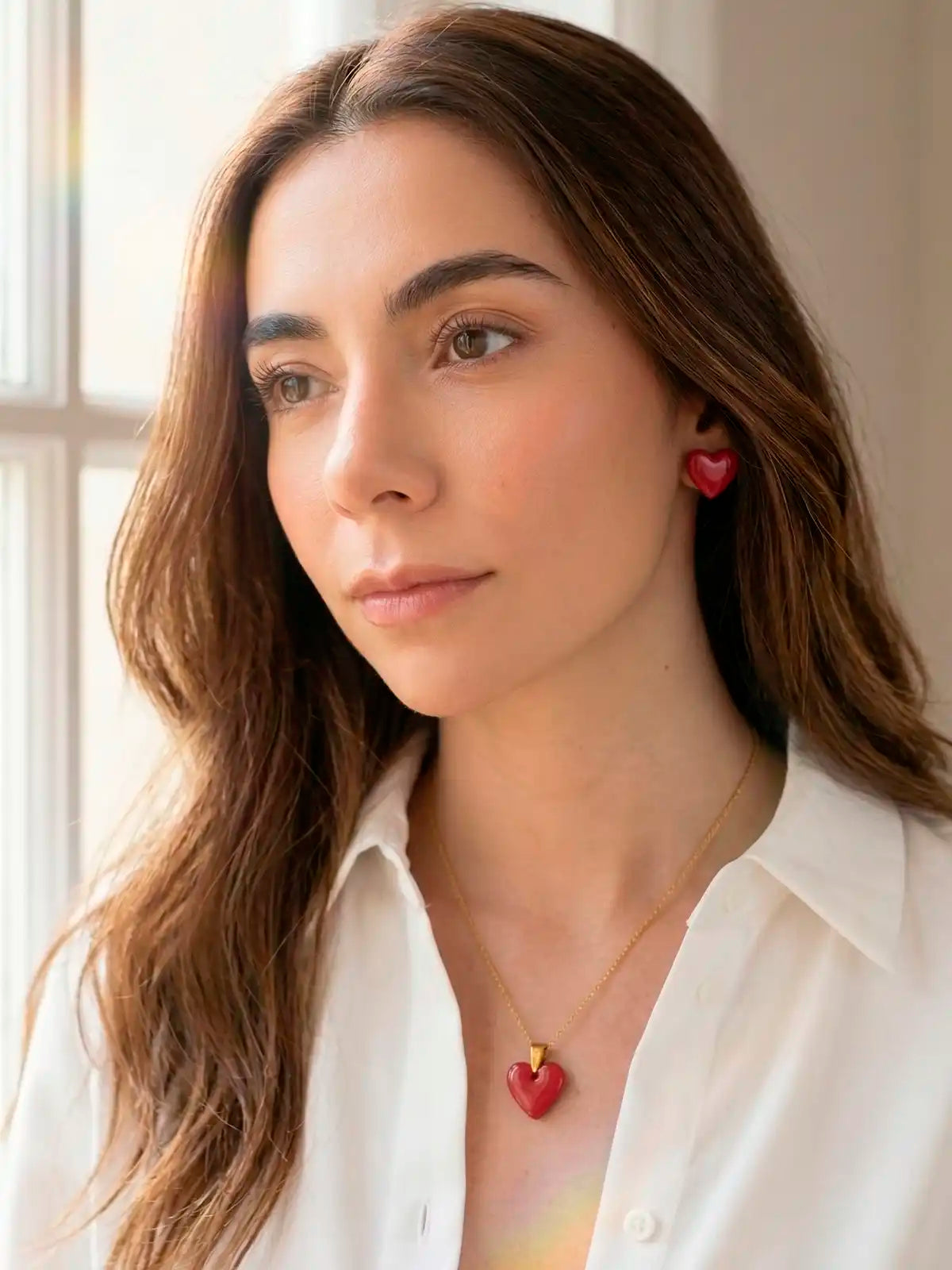 Latido Suave – Set de collar + aretes corazón en arcilla polimérica con resina