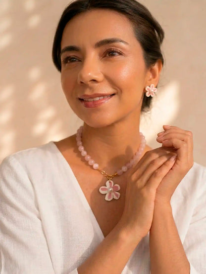 Pétalos de ensueño – Set rosa delicado, arcilla polimérica + acero