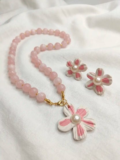 Pétalos de ensueño – Set rosa delicado, arcilla polimérica + acero