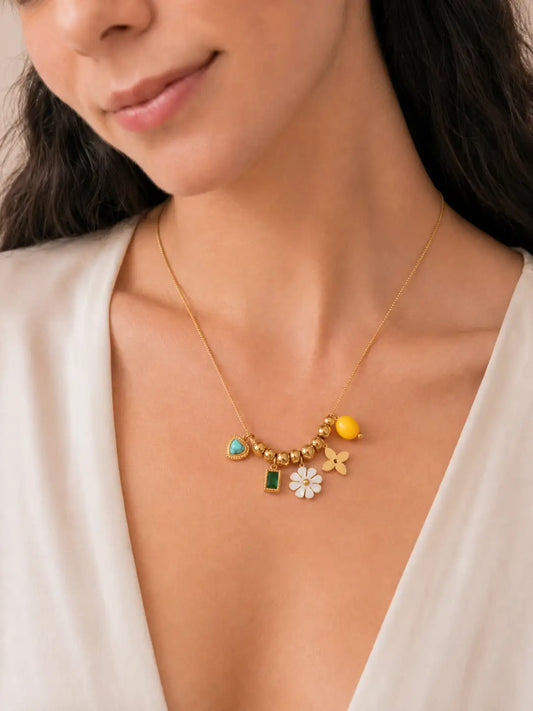 Color de Vida – Collar femenino en acero inoxidable con charms decorativos