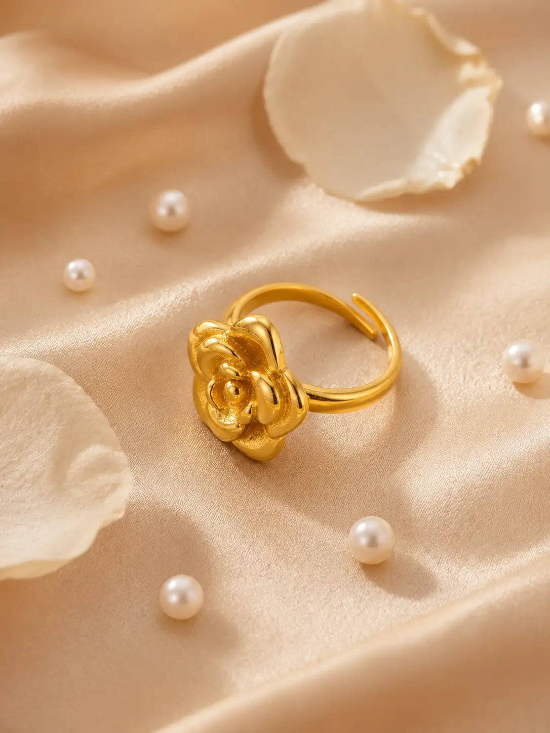Rosa Imperial – Anillo floral en acero inoxidable dorado