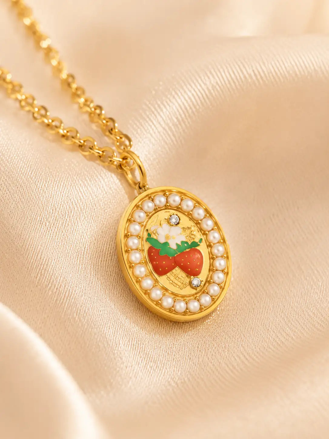 Susurro Dulce – Collar femenino en acero inoxidable con dije ovalado