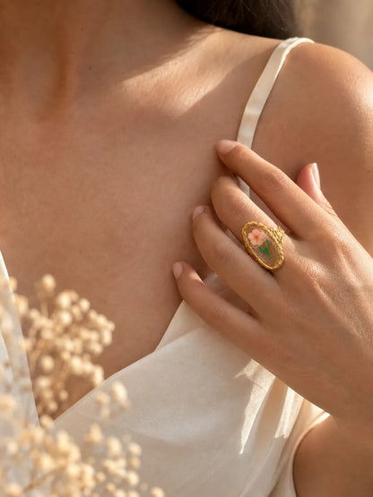 Jardín Secreto – Anillo en acero con flor natural en resina