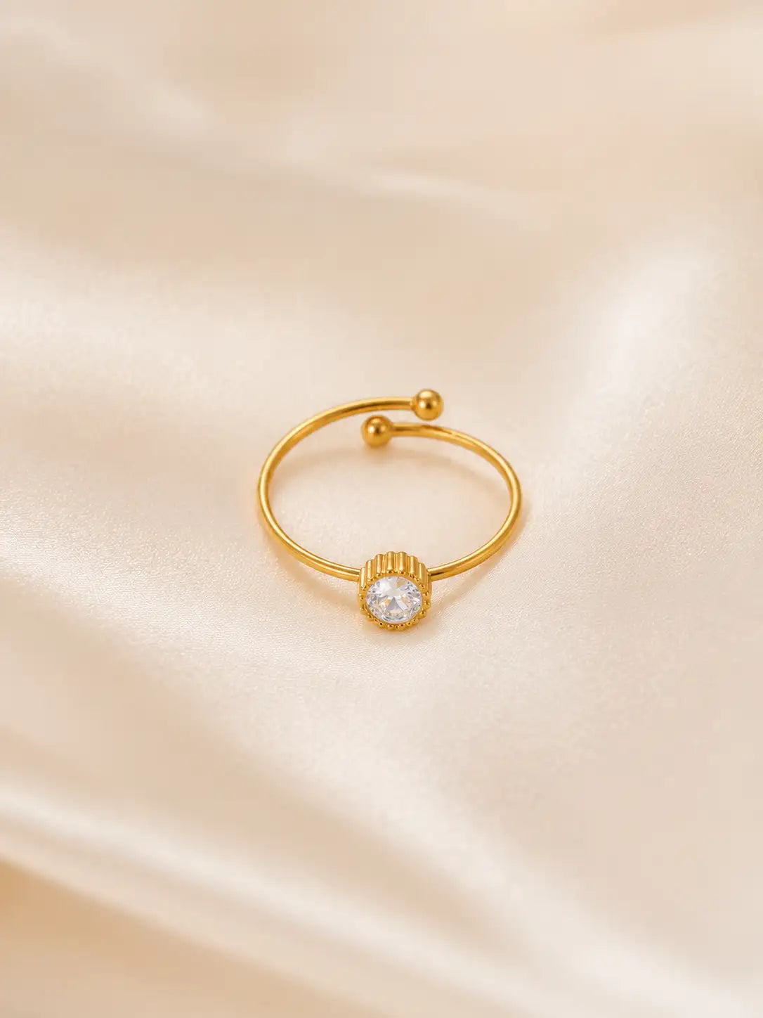 Toque de Luz – Anillo ajustable en acero inoxidable con cristal brillante
