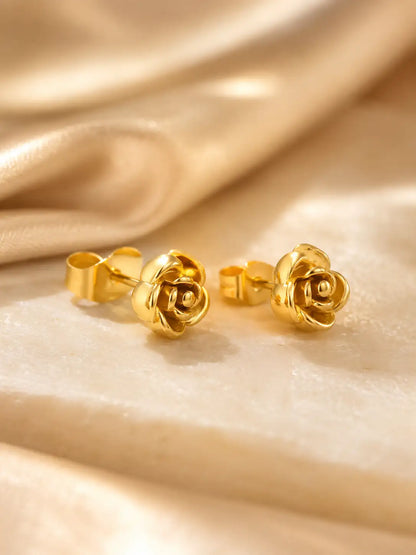 Rosa Encantada – Aretes en acero inoxidable con flor dorado