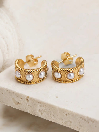 Perla Real – Aretes dorados en acero inoxidable con perlas