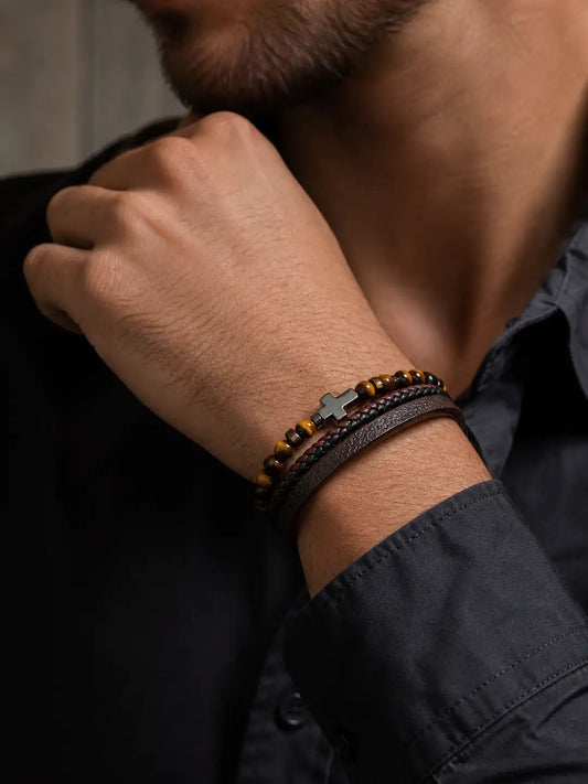 Fuerza Natural – Pulsera con ojo de tigre y cruz