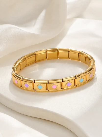 Dulce Geometría – Pulsera dorada con detalles esmaltados