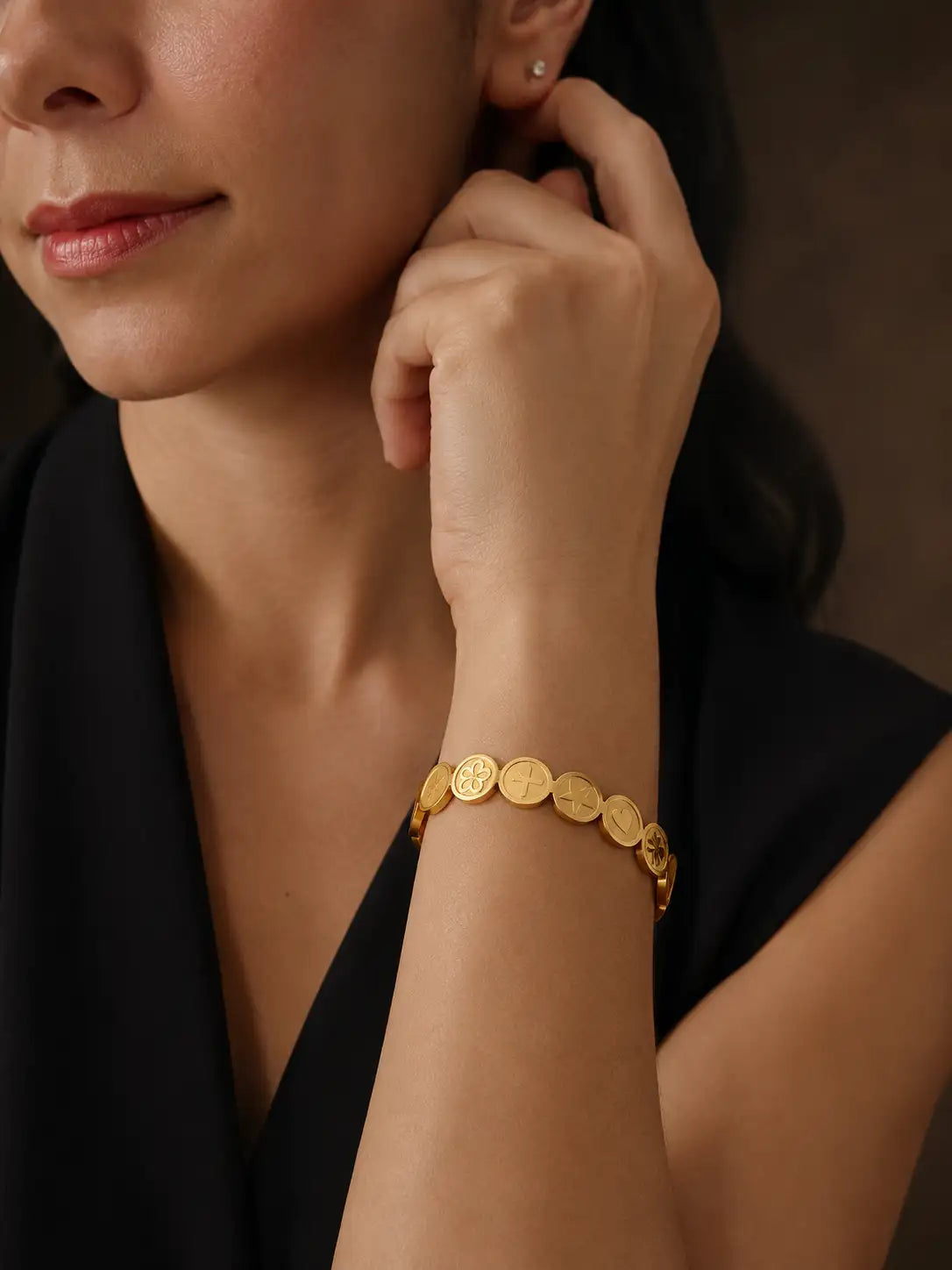 Señales Bonitas – pulsera en acero con detalles llenos de encanto