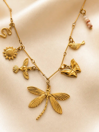 Naturaleza Viva – collar en acero con detalles dulces y originales