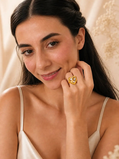 Brillo del Alma – Anillo corazón en acero inoxidable