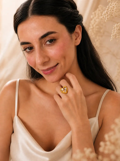 Brillo del Alma – Anillo corazón en acero inoxidable