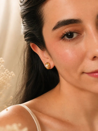 Nido de Perla – Aretes elegantes para mujer