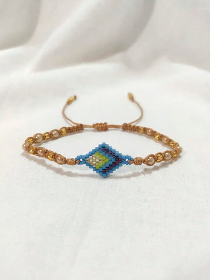 Mirada Azul – Pulsera tejida con miyuki en rombo